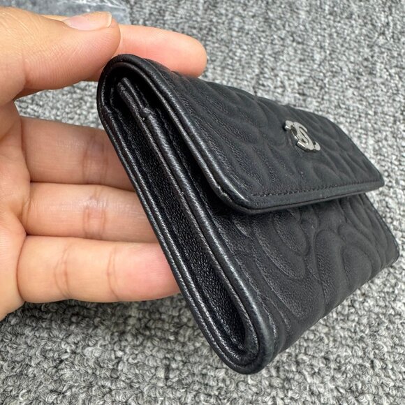 CHANEL Leather Wallet 450-082125 - Picture 6 of 12